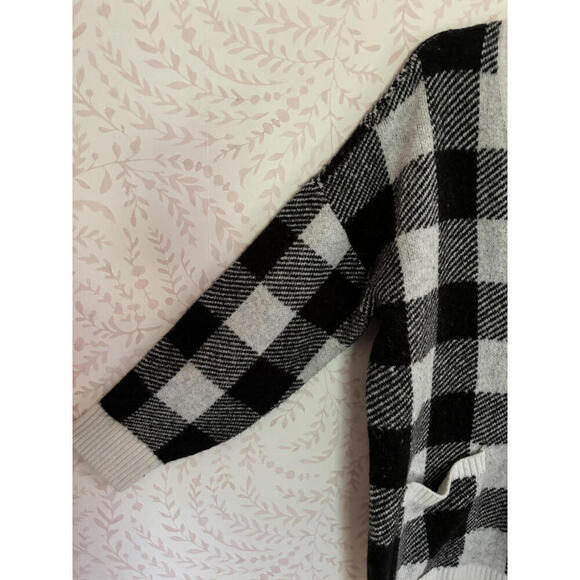 FALL CLEARANCE Cozy Loft Black and White Checkered Cardigan XL - Picture 4 of 7